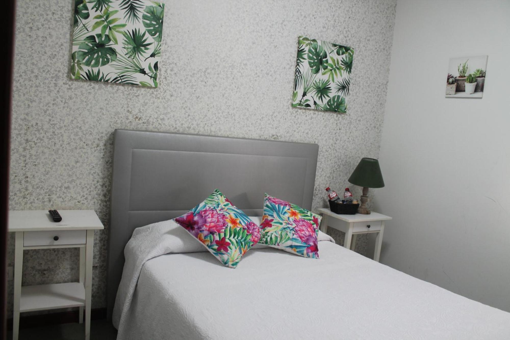 Pension Amarantos Suances Exterior foto